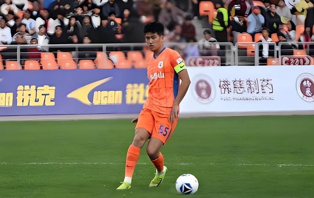 乐鱼体育在线登陆-彭啸U23亚洲杯表现出色，有望比肩范志毅在国足挑大梁？值得期待